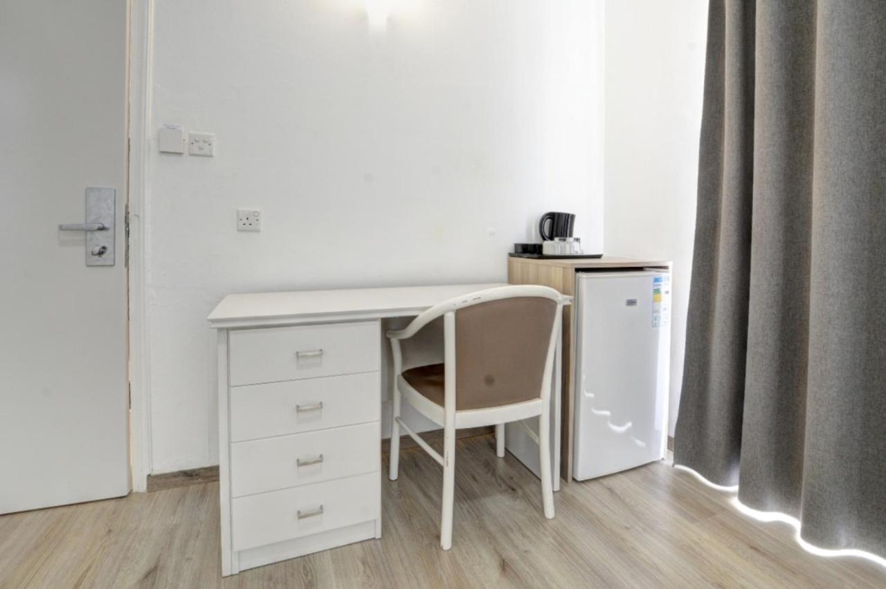 Barbara Hotel Apts Aya Napa Dış mekan fotoğraf